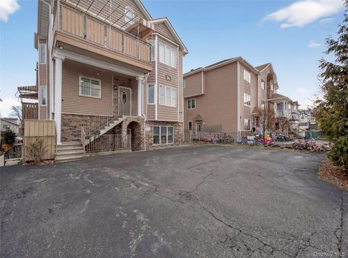 unit-201-16 Herrick Ave, Spring Valley, NY, 10977-5046 | Card Image