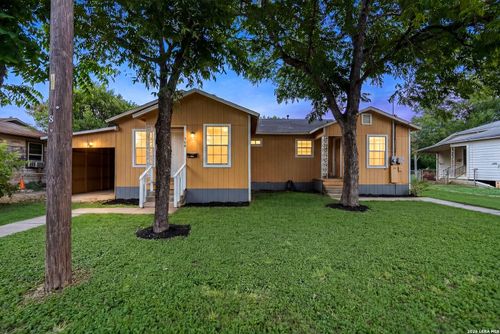 706 W Winnipeg Ave, San Antonio, TX, 78225-1931 | Card Image