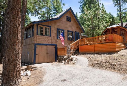 1118 Club View Dr, Big Bear Lake, CA, 92315-2210 | Card Image
