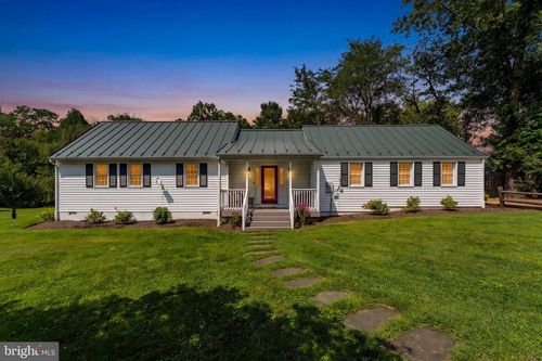 2838 Atoka Rd, MARSHALL, VA, 20115-3502 | Card Image