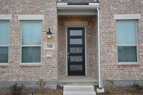 338 Almanor St, Lewisville, TX, 75056-6720 | Card Image