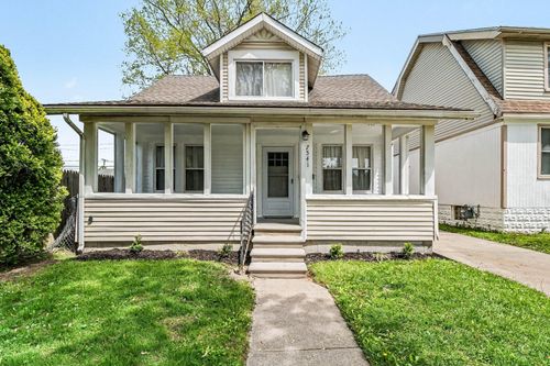 7541 Orchard Ave, Warren, MI, 48091-3029 | Card Image