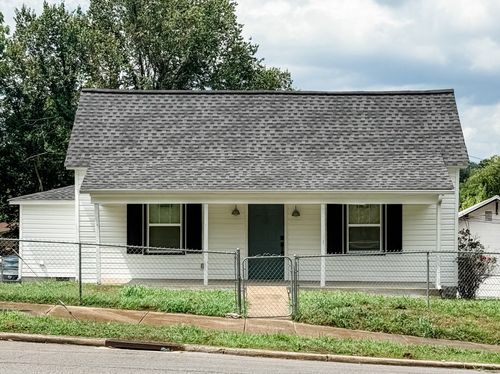 512 Main Ave N, Fayetteville, TN, 37334-2534 | Card Image
