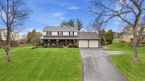 2579 Matterhorn Dr, Wexford, PA, 15090-7630 | Card Image