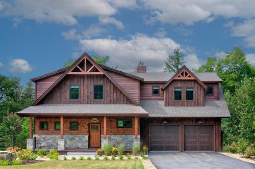 326 S Peak Rd, Lincoln, NH, 03251 | Card Image