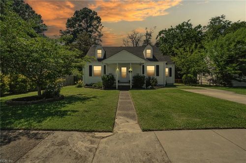10 Albemarle St, Portsmouth, VA, 23707-1002 | Card Image