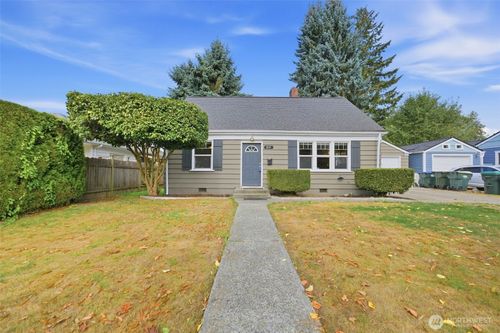 610 North St Se, Tumwater, WA, 98501-3439 | Card Image