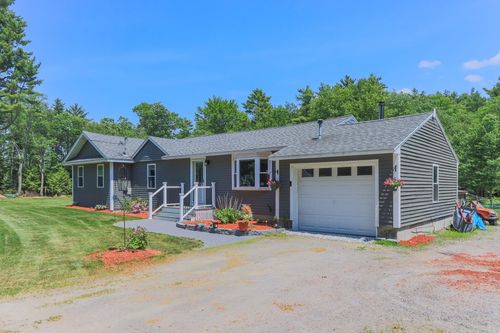 201 Slip Rd, Greenfield, NH, 03047-4544 | Card Image