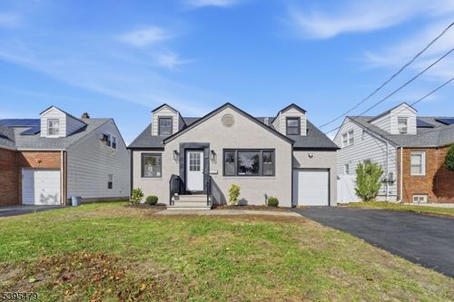 1535 Gregory Ave, Union, NJ, 07083-5567 | Card Image