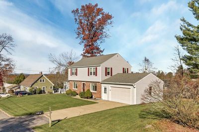 12 Emerson Rd, House other with 4 bedrooms, 1 bathrooms and 2 parking in Nashua NH | Image 3