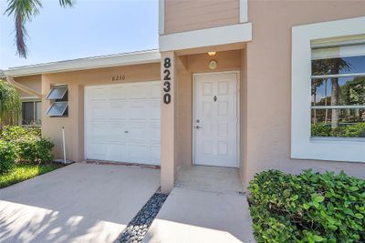 B - 8230 Springtree Rd, Home with 2 bedrooms, 2 bathrooms and null parking in Boca Raton FL | Image 3