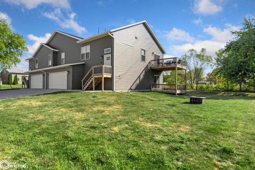 505 5th St, Washington, IA, 52353-2301 | Card Image