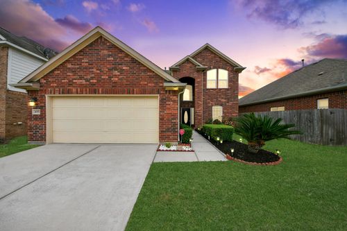 4017 Firenze Dr, Friendswood, TX, 77546-3281 | Card Image