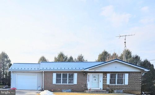 400 S Penn St, SHIPPENSBURG, PA, 17257-8702 | Card Image