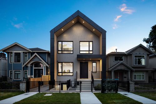 3-6831 Salisbury Ave, Burnaby, BC, V5E2Z4 | Card Image