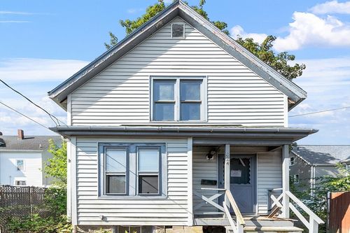 824 Summer St, Lynn, MA, 01905-1928 | Card Image