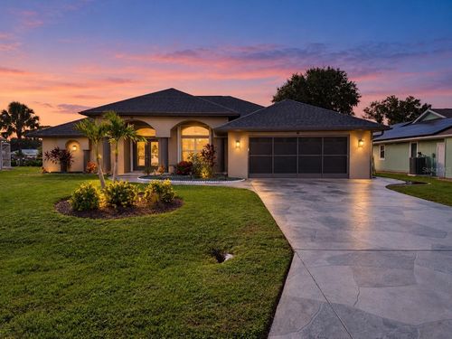 211 Antofagasta St, PUNTA GORDA, FL, 33983-5641 | Card Image