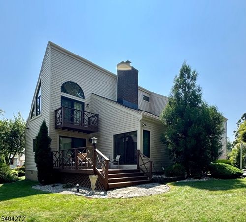 507 Stalevicz Ln, Rahway, NJ, 07065-1726 | Card Image