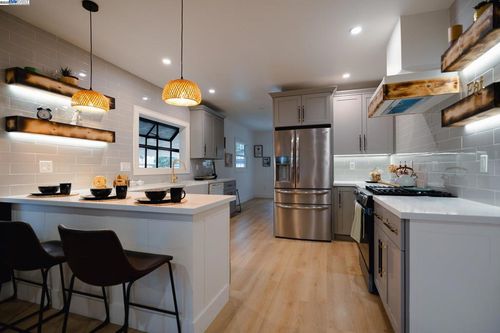 415 W 9th St, Antioch, CA, 94509-1642 | Card Image