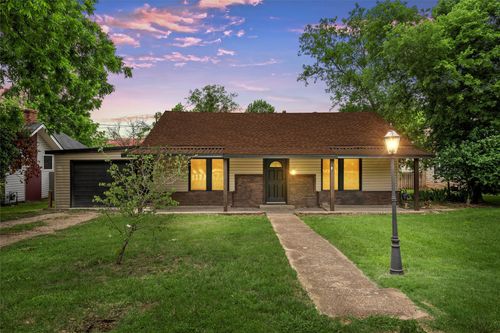 306 N Bordon St, Lorena, TX, 76655-9650 | Card Image