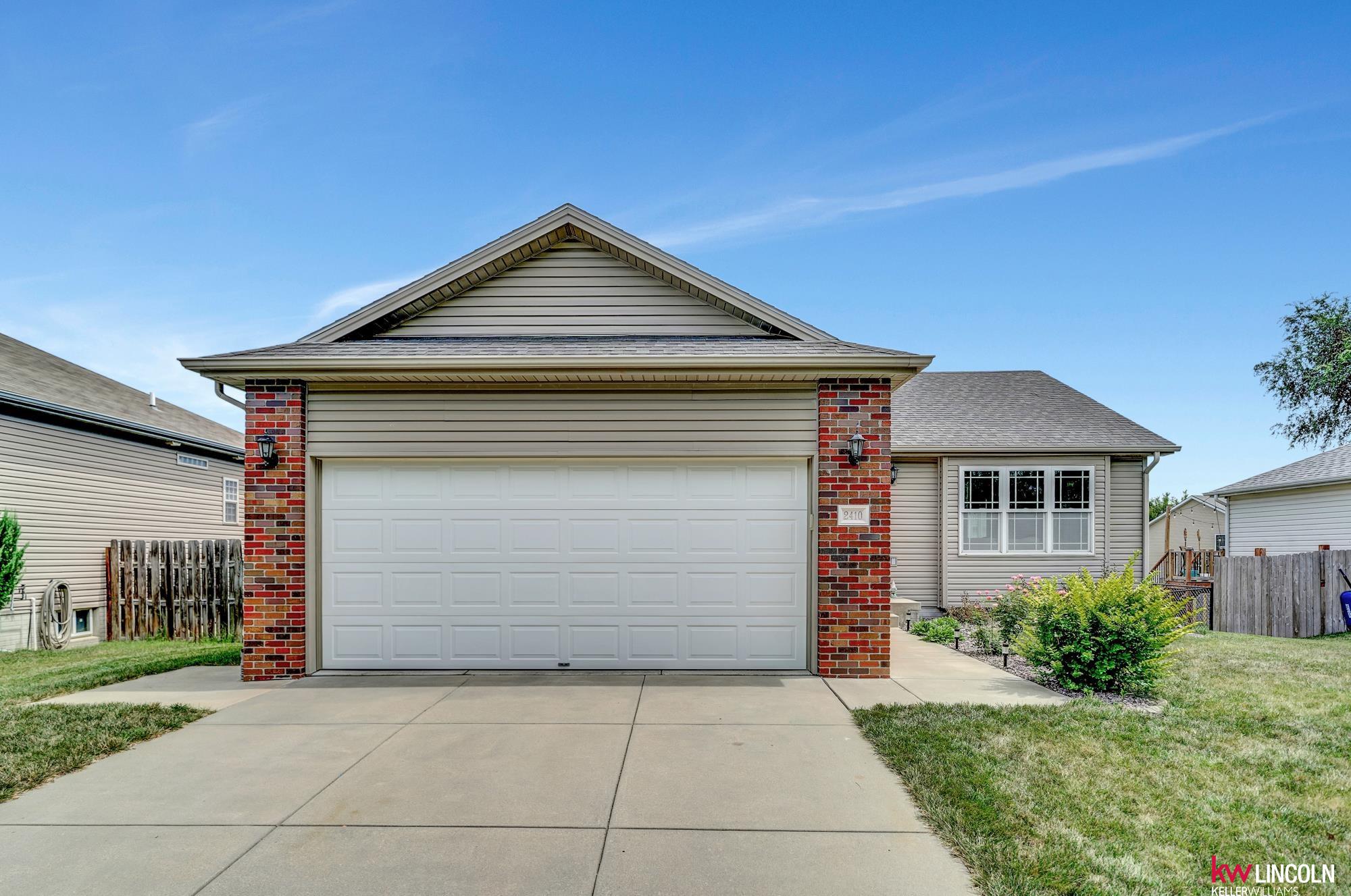 Soukup Dr, Lincoln, NE 68522