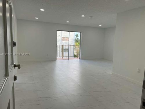 apt-304-309 S Royal Poinciana Blvd, Miami Springs, FL, 33166-6119 | Card Image