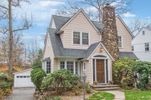 214 Glen Ave, Millburn, NJ, 07041-1620 | Card Image
