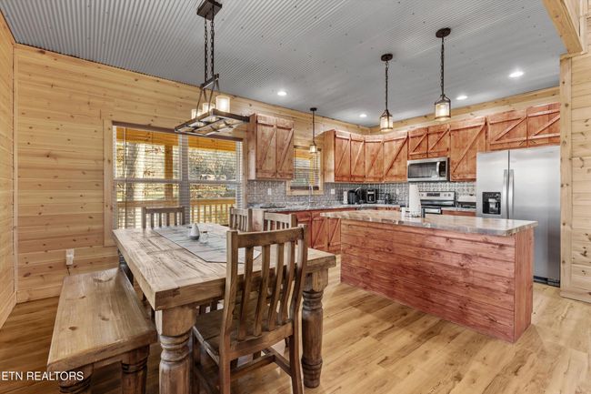 1109 Dry Valley Rd, House other with 2 bedrooms, 3 bathrooms and null parking in Townsend TN | Image 8