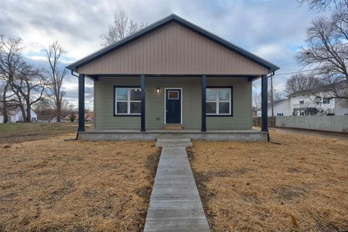 431 E Washington St, Oakland City, IN, 47660-1551 | Card Image