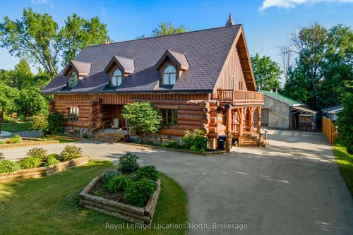 24 Oliver Cres, Collingwood, ON, L9Y5N8 | Card Image