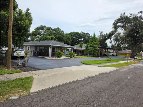 390 Henderson Ave, SEFFNER, FL, 33584-5439 | Card Image