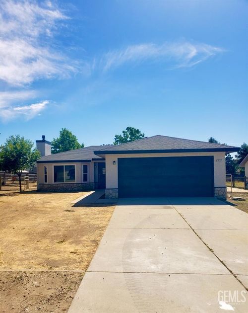 18121 Bold Venture Dr, Tehachapi, CA, 93561-5310 | Card Image