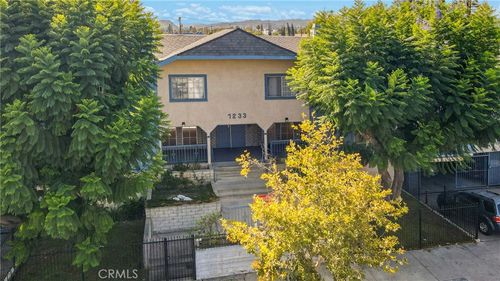 7233 Loma Verde Ave, Canoga Park, CA, 91303-3602 | Card Image