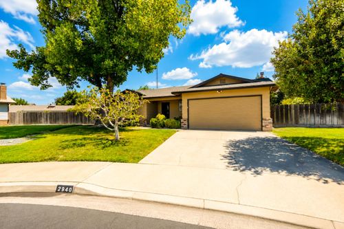2940 Hughes Court, Turlock, CA, 95382 | Card Image