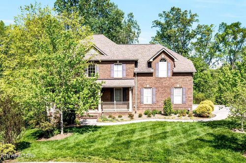 5606 Bridgehampton Dr, Powell, TN, 37849-4993 | Card Image