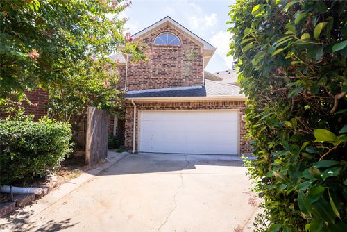 18942 Ravenglen Court, Dallas, TX, 75287 | Card Image