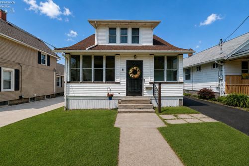 701 Tenney Ave, Amherst, OH, 44001-2256 | Card Image