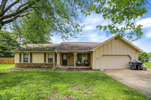 10 Tarry Ct, Greenwood, IN, 46142-8476 | Card Image