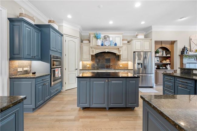 1741 Hickory Path Way, House other with 5 bedrooms, 5 bathrooms and null parking in Suwanee GA | Image 14
