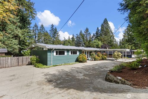 16318 Se Newport Way, Bellevue, WA, 98006-1848 | Card Image
