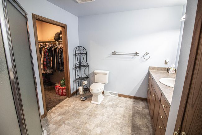 2228150 Plainview Pkwy, House other with 3 bedrooms, 2 bathrooms and null parking in Lisbon WI | Image 12