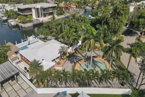 1995 N Hibiscus Dr, North Miami, FL, 33181-2353 | Card Image