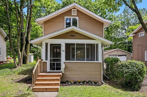 320 Trimble Ave, Kalamazoo, MI, 49048-1976 | Card Image