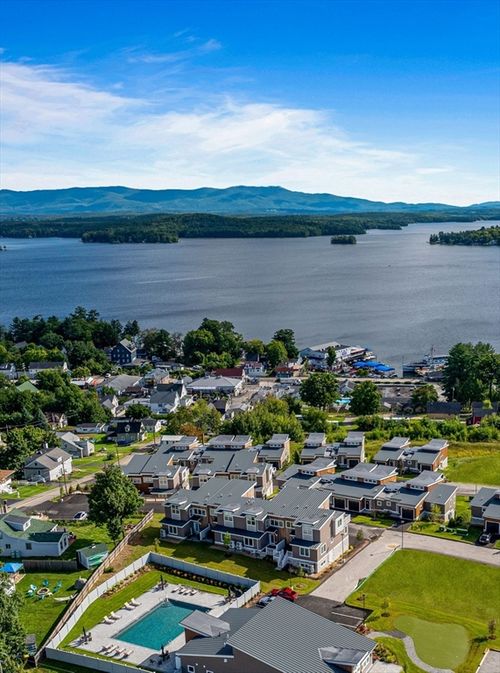 1-28 Vantagepoint Dr, Laconia, NH, 03246-4304 | Card Image
