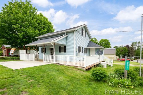 291 Church St, Saranac, MI, 48881-9718 | Card Image
