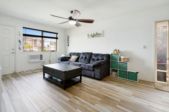 UNIT-1401 - 50 Kihalani St, Condo with 3 bedrooms, 2 bathrooms and null parking in Kihei HI | Image 5