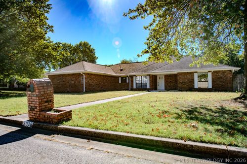 7020 E 89th St, Tulsa, OK, 74133-5021 | Card Image