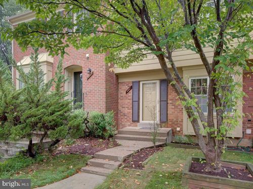 9867 High Water Ct, BURKE, VA, 22015-1808 | Card Image