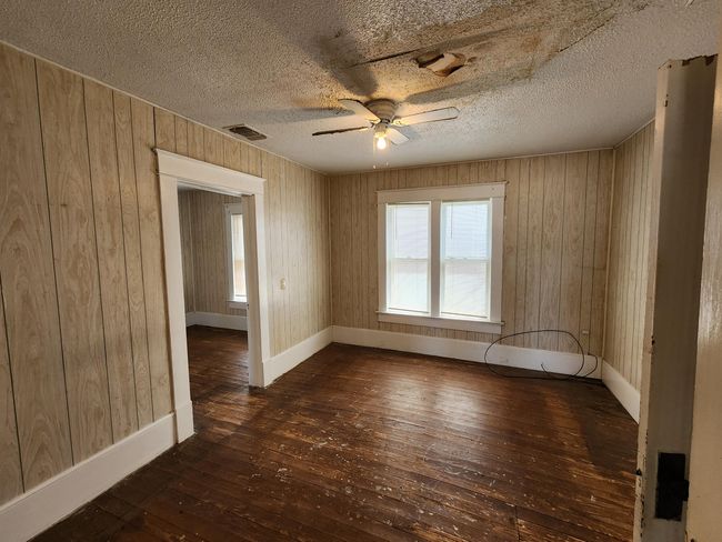 911 Avenue E, House other with 3 bedrooms, 1 bathrooms and null parking in Abernathy TX | Image 6