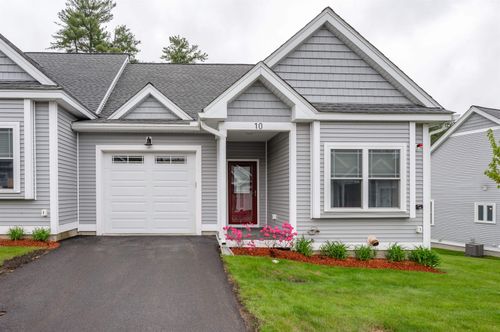 10 Abenaki Circle, Merrimack, NH, 03054 | Card Image